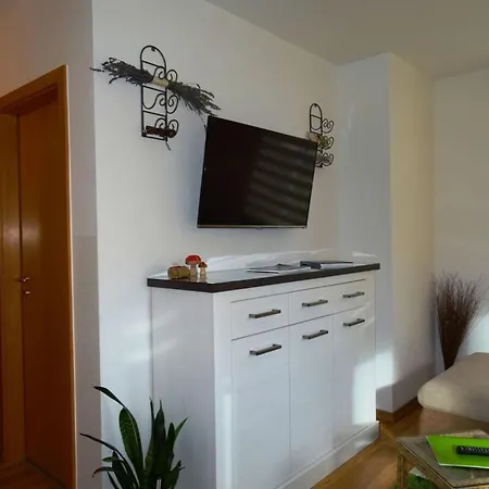 Appartement - Alte Kelterei By Interhome *